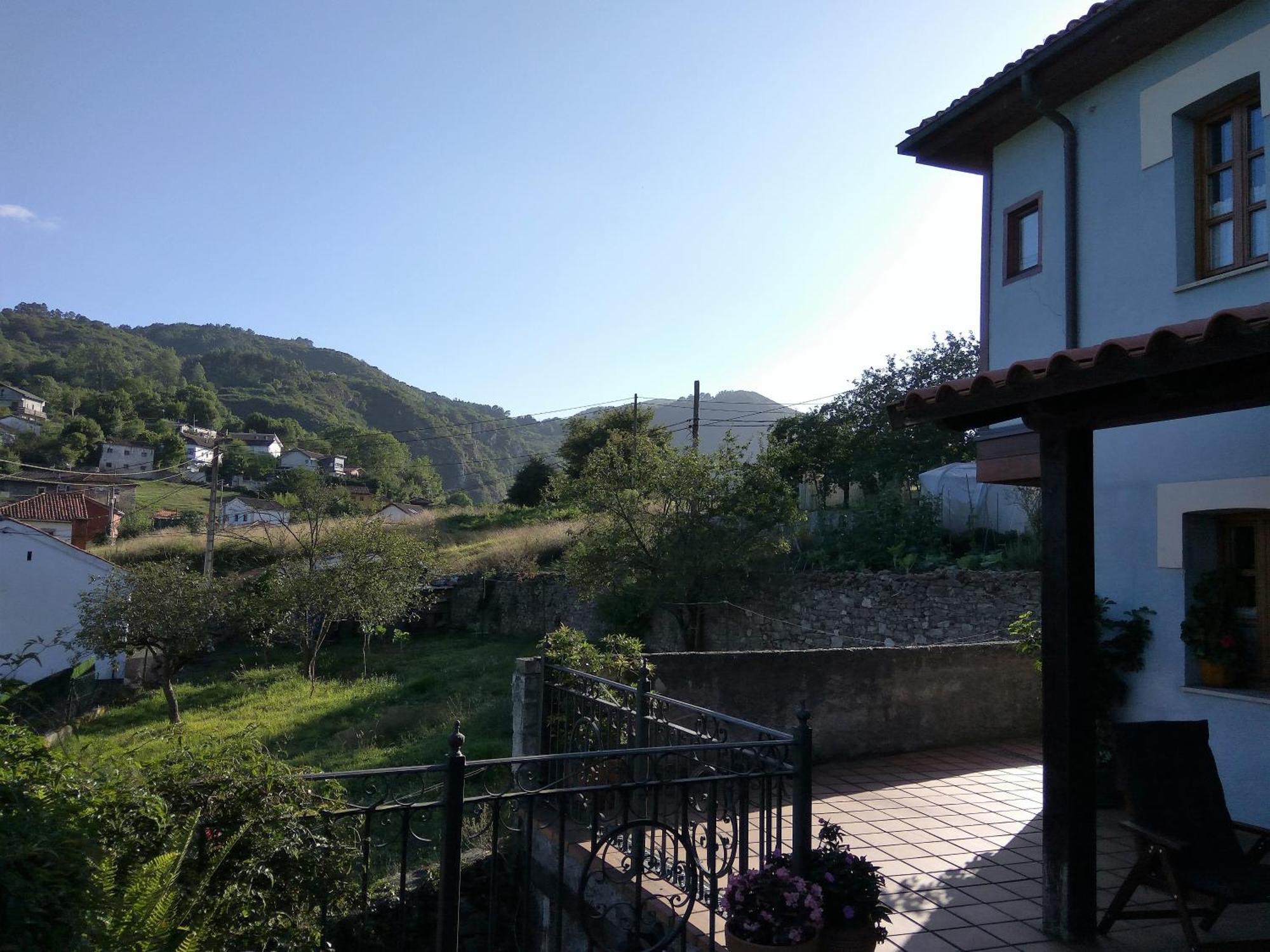 Casa De Aldea La Pumariega Hotel Caces Eksteriør billede